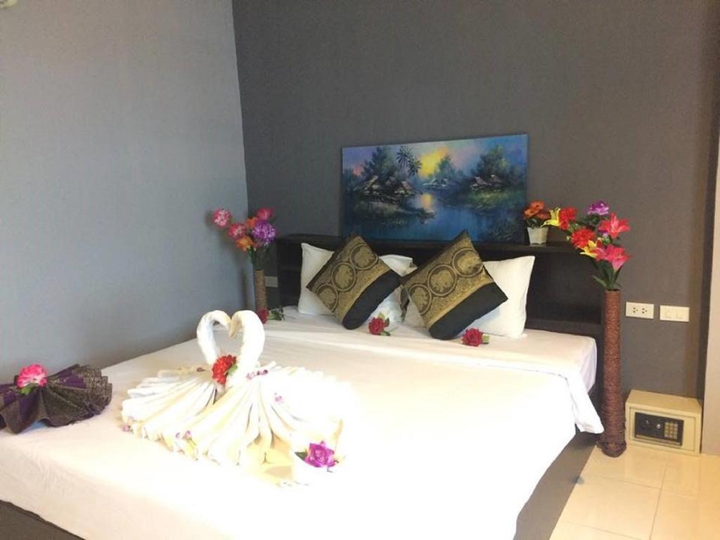 Lars-Lita Residence Patong ภายนอก รูปภาพ