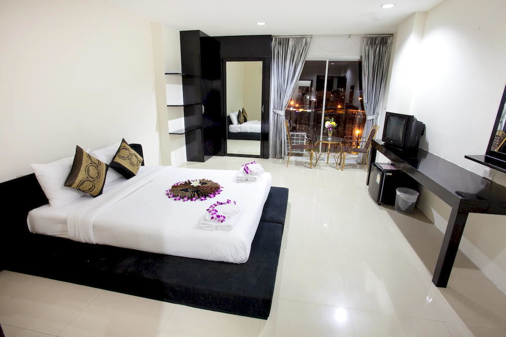 Lars-Lita Residence Patong ภายนอก รูปภาพ