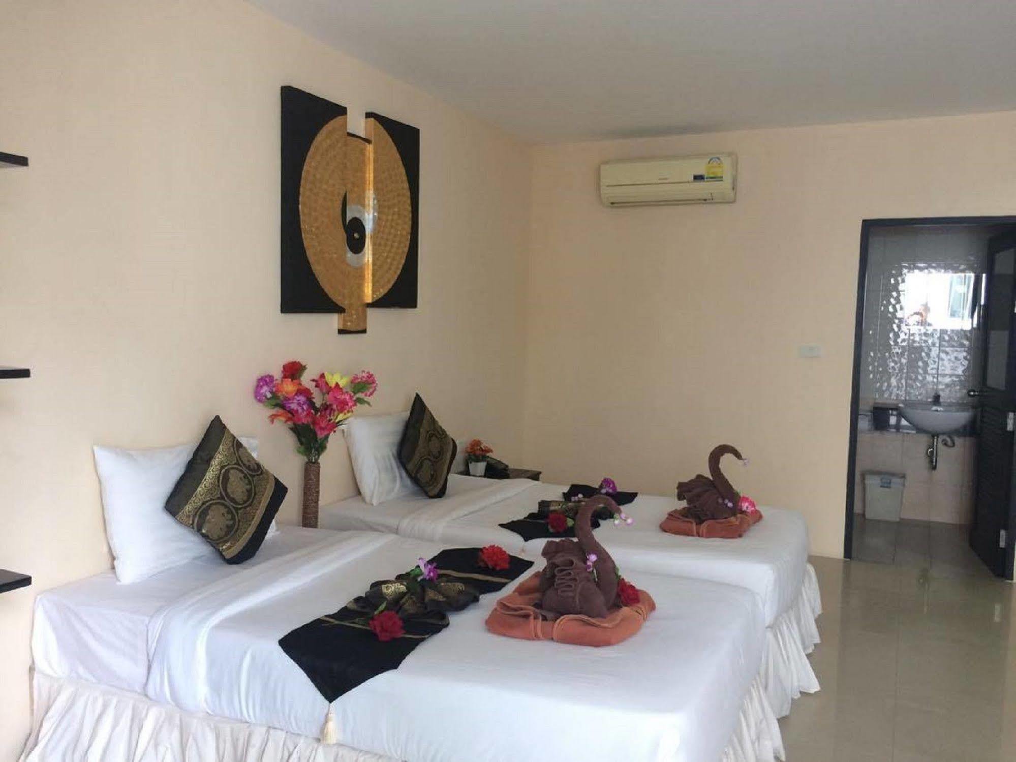 Lars-Lita Residence Patong ภายนอก รูปภาพ